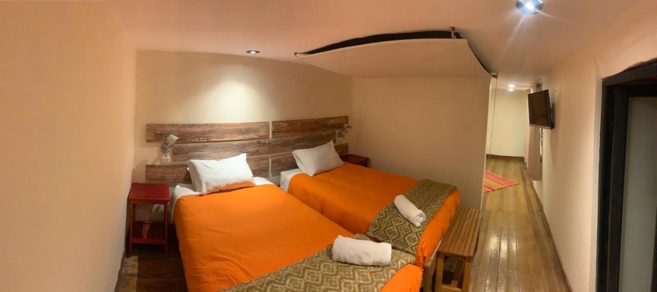 Gaia House Hostel กุสโก ภายนอก รูปภาพ